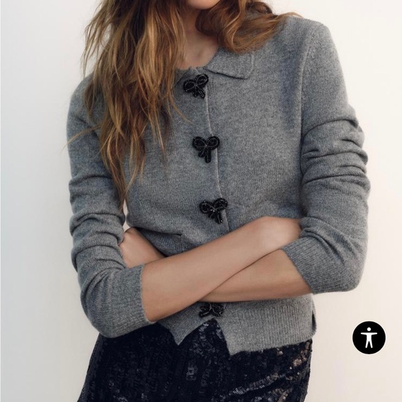 Zara Sweaters - NWT Zara Bow Shaped Button Knit Cardigan 🎀